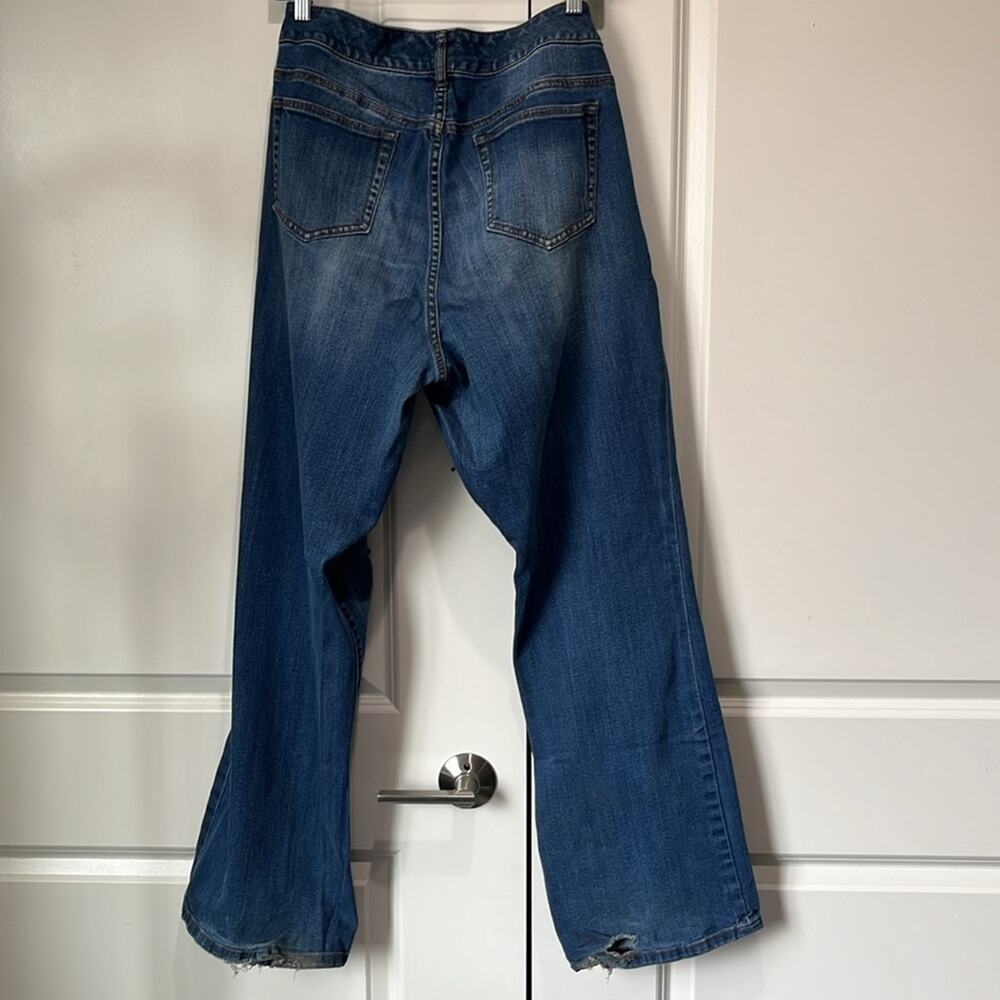 Torrid Distressed Boot Cut Jeans Size 16R - Picture 4 of 8